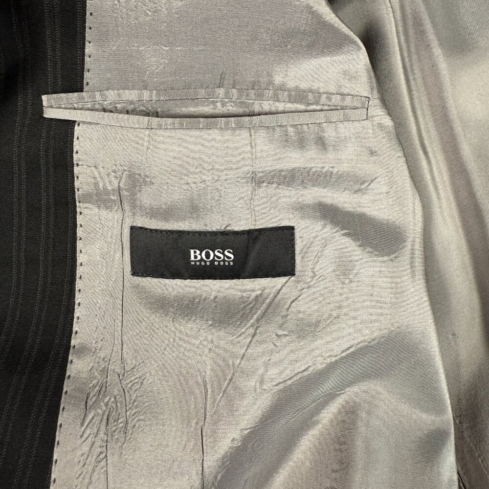 Hugo Boss Blazer Men Size 44R Gray Striped Colombo Pasolini Movie US 100% Wool - Picture 8 of 14